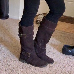 Bakers Selena brown suede boots 6.5